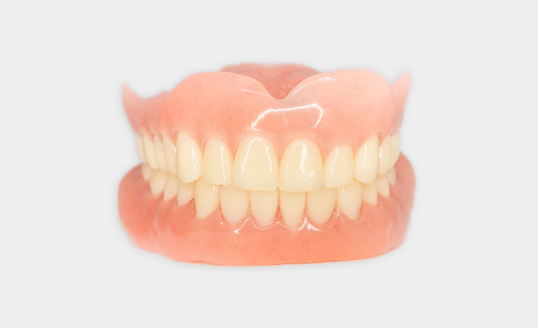 写真：BPS義歯のイメージ